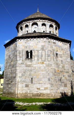 Italy  Lombardy     In  The Arsago Seprio   Old       Wall Grass
