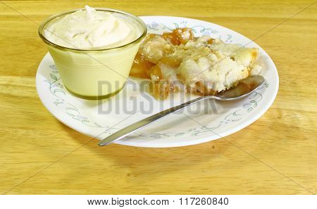 caramel apple cobbler