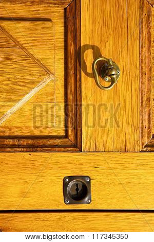 In The Ternate Rusty Brass Brown
