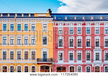 Beautiful yellow and red houses.