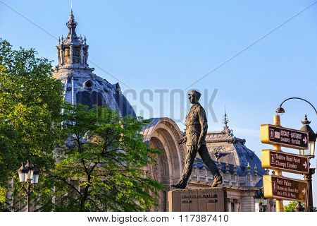 Monument sculpture of first french president Charles de Gaulle