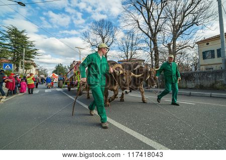 Kraski Pust O Carnevale Carsico