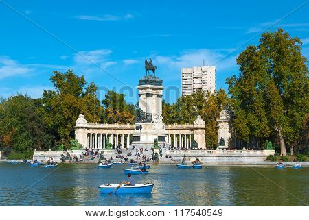 Beautiful Blue sky in the city of Madrid's main park.