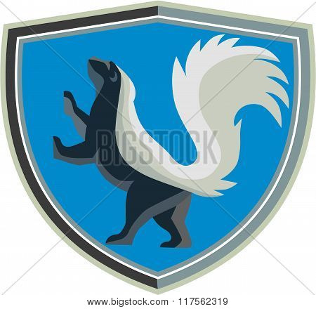 Skunk Prancing Side Crest Retro