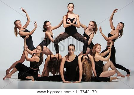 The group of modern ballet dancers