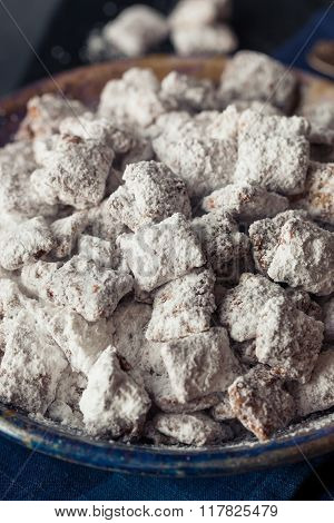 Homemade Powdered Sugar Puppy Chow