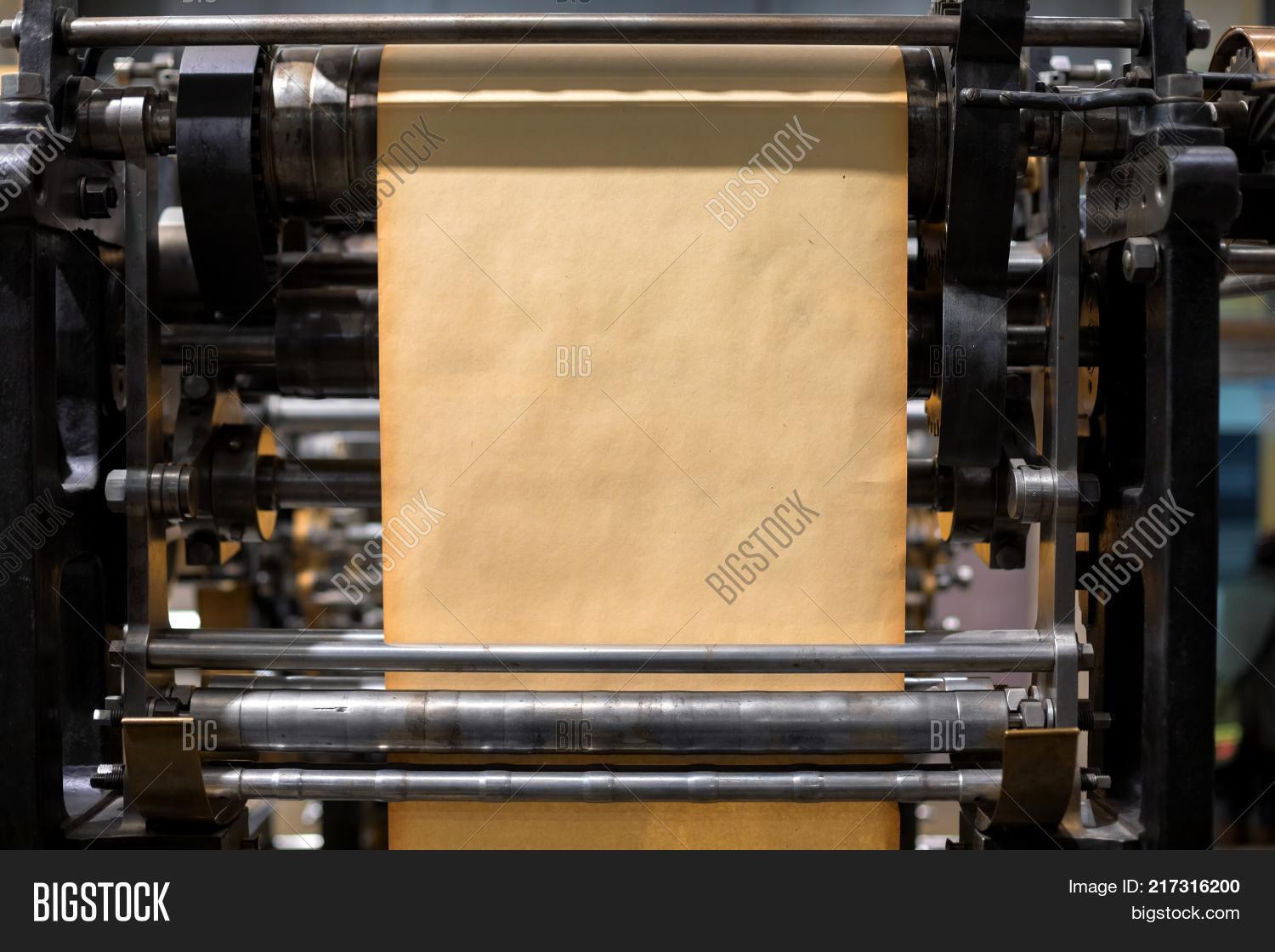 Old Fashioned Press Image & Photo (Free Trial) Bigstock