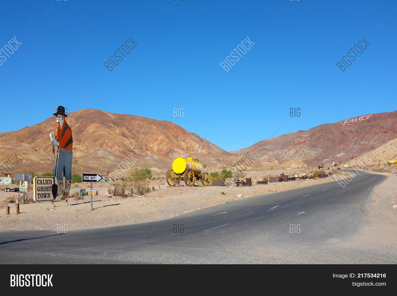 YERMO CALIFORNIA Image & Photo (Free Trial) Bigstock