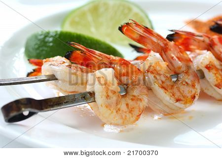 garnéla nyárs, grillezett garnélával