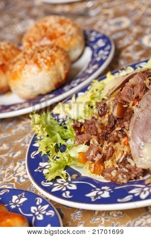 ウズベキスタン国立ディッシュ - plov 馬の肉を