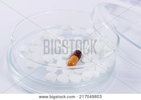 Analysis of medicaments in laboratory. Medical Research and diseases Science
