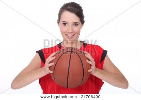 un giocatore di basket-ball femminile giovane