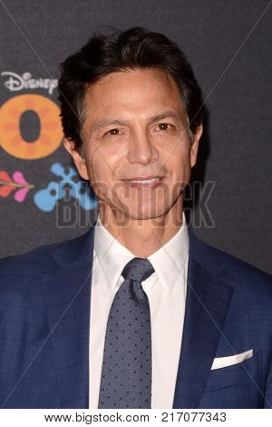 LOS ANGELES - NOV 8:  Benjamin Bratt at the 