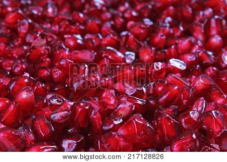 Pomegranate seeds, the edible insides of the pomegranate, are little ruby red bursts of sweet and tart deliciousness that pack a seriously big punch of health benefits Fruit seeds.