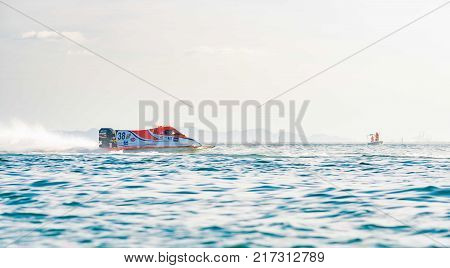 Chonburi, Thailand-november 26, 2017 : F3 Boat With Beautiful Sky And Sea In Bangsaen Power Boat 201