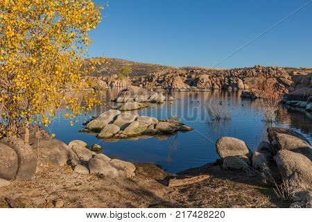 the scenic landscape of Watson Lake Prescott Arizona in fall