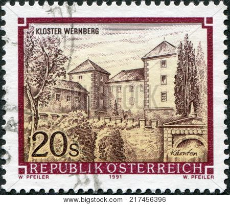 AUSTRIA - CIRCA 1991: A stamp printed in Austria shows Castle Wernberg circa 1991