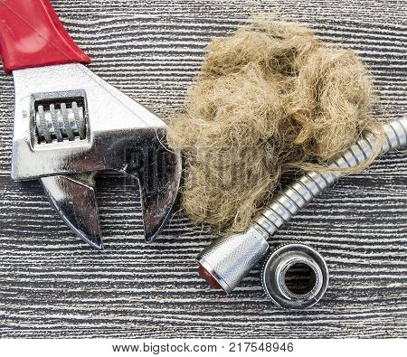 water plumbing is used to prevent water leaks, hemp rope,