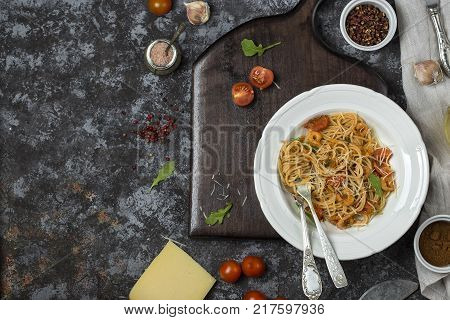 Spaghetti With Shrimps And Tomato Sauce