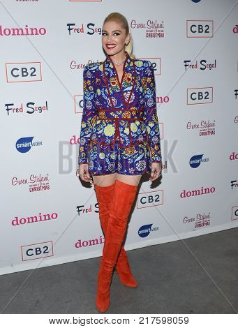 LOS ANGELES - DEC 07:  Gwen Stefani arrives at the Domino x Fred Segal And CB2 Pop Up With Gwen Stefani on December 7, 2017 in Los Angeles, CA                