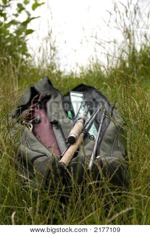 Balıkçılık çubuklar çim