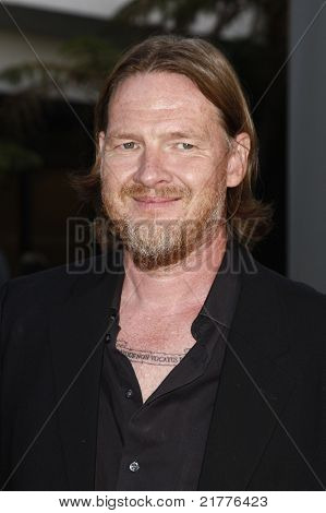 LOS ANGELES - 30 agosto: Donal Logue presso la stagione tre prima proiezione di 'Sons of Anarchy' presso il