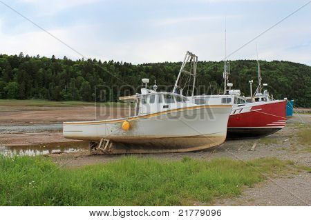 Barche arenate In Alma, New Brunswick