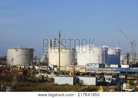 Refinery. Reservoirs For Storage Of Refinery Products. Rectification Columns. Distillation Columns, 