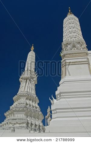 Lime Sculpture Art in Thai Chedi