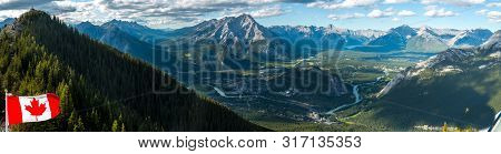 PANORAMA CLEAR SKYVIEW MOUNTAIN IN CALGARY ALBERTA