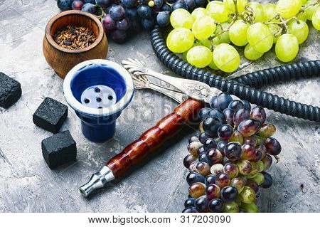 Hookah With Grapes Flavor