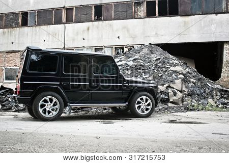 September 4, 2012, Kyiv. Mercedes-benz G55 Amg In The City