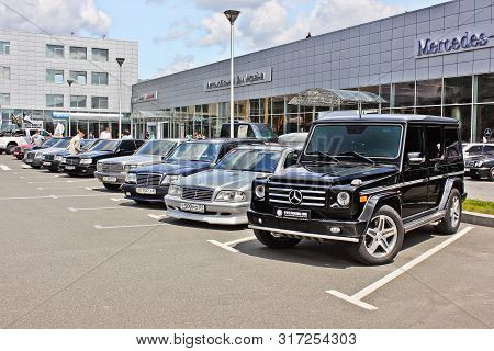 Ukraine, Kiev; September 17, 2014; Mercedes-benz G55 Amg & Mercedes-benz