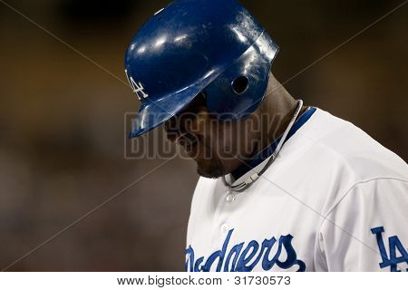 LOS ANGELES - 19 maj: Los Angeles Dodgers 3B Juan Uribe #5 under MLB spelet maj 19 2011 på Dod