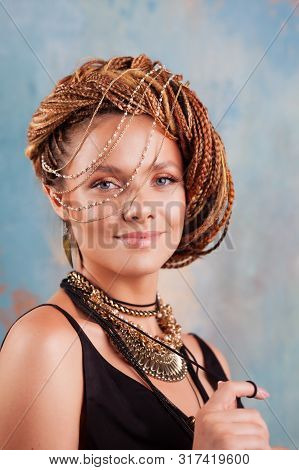 Southern Spices. Portrait Of A Gorgeous Smiling Young Woman, With Beautiful Stylish, Fashionable, Su
