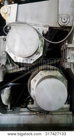 Part Of Machines For The Production Of Dry Pulp    For Further Processing In A Paper Plant