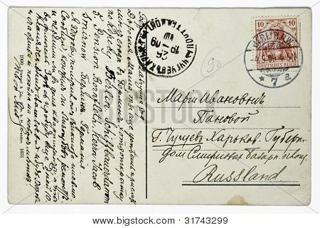 Alemania - CIRCA 1909: reverso de una postal impresa en Alemania muestra carta y estampilla o