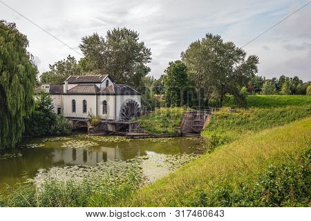 The Paddle Wheel Pumping Station Was Commissioned In 1859 To Remove The Water From The Polder. Origi