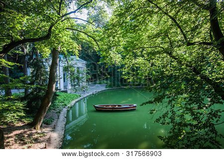 Sofiyivka Park In Autumn In Uman, Ukraine
