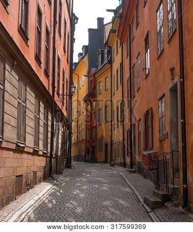 Stockholm, Sweden - May 1, 2019: On An Old Street In Gamlastan. The Ancient Part Of The City