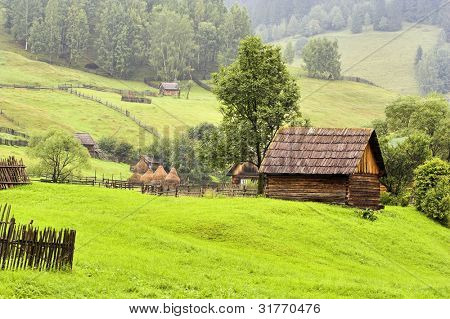 farma letní krajina