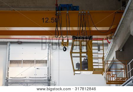 Indoors Overhead Yellow Crane With An Empty Cabin. 12.5 Tones.