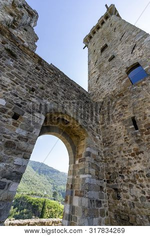 Medieval Castle Of Castelnuovo Magra, La Spezia, Liguria, Italy,  Historic Town In Lunigiana