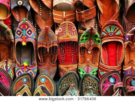indische traditionelle Hausschuhe