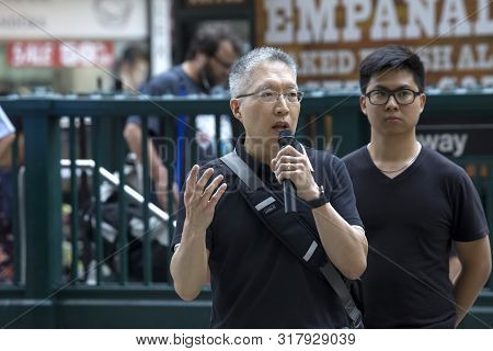 New York, New York/usa - July 27, 2019: Bob Of Church Of Jesus Speaks During Evangalizing Event Outd