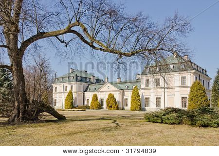 Sieniawa palác, Pomořské vojvodství, Polsko