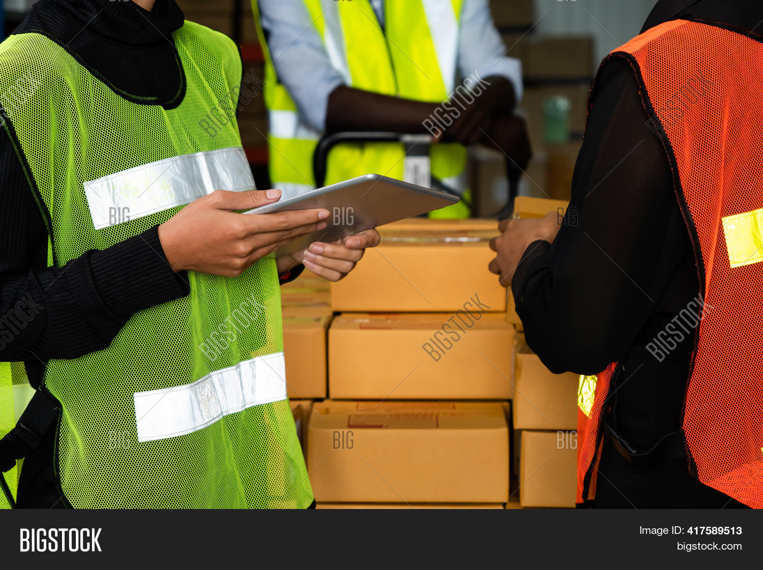 Warehouse Worker Image & Photo (Free Trial) Bigstock