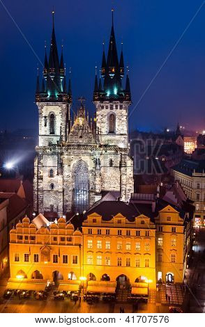 Tynkirken, af Prag Old City vartegn