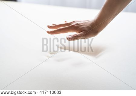 Hand Testing Orthopedic Memory Foam Core Mattress