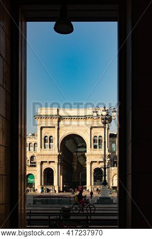 Milan Vittorio Emanuele Secondo Gallery Downtown After Covid19 Lockdown 2020